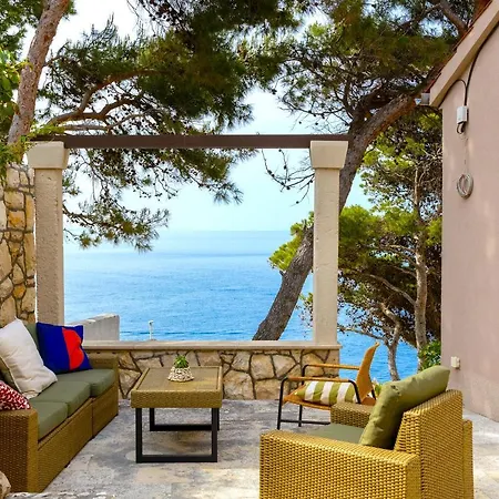 Mediterranean Summer House فيلة هفار