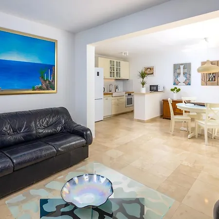 فيلة Mediterranean Summer House *