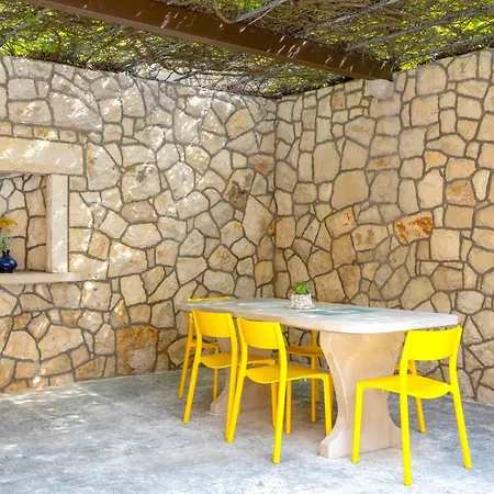 Mediterranean Summer House فيلة هفار