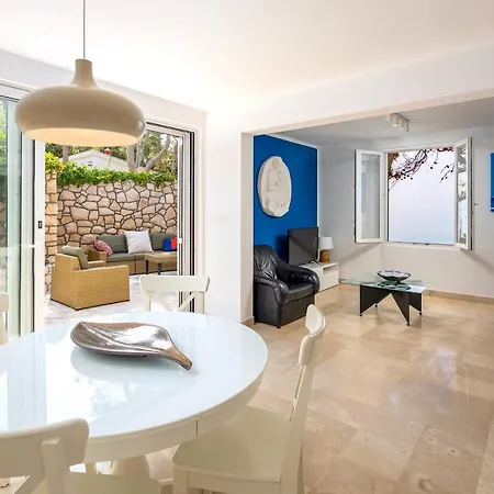 Mediterranean Summer House فيلة هفار